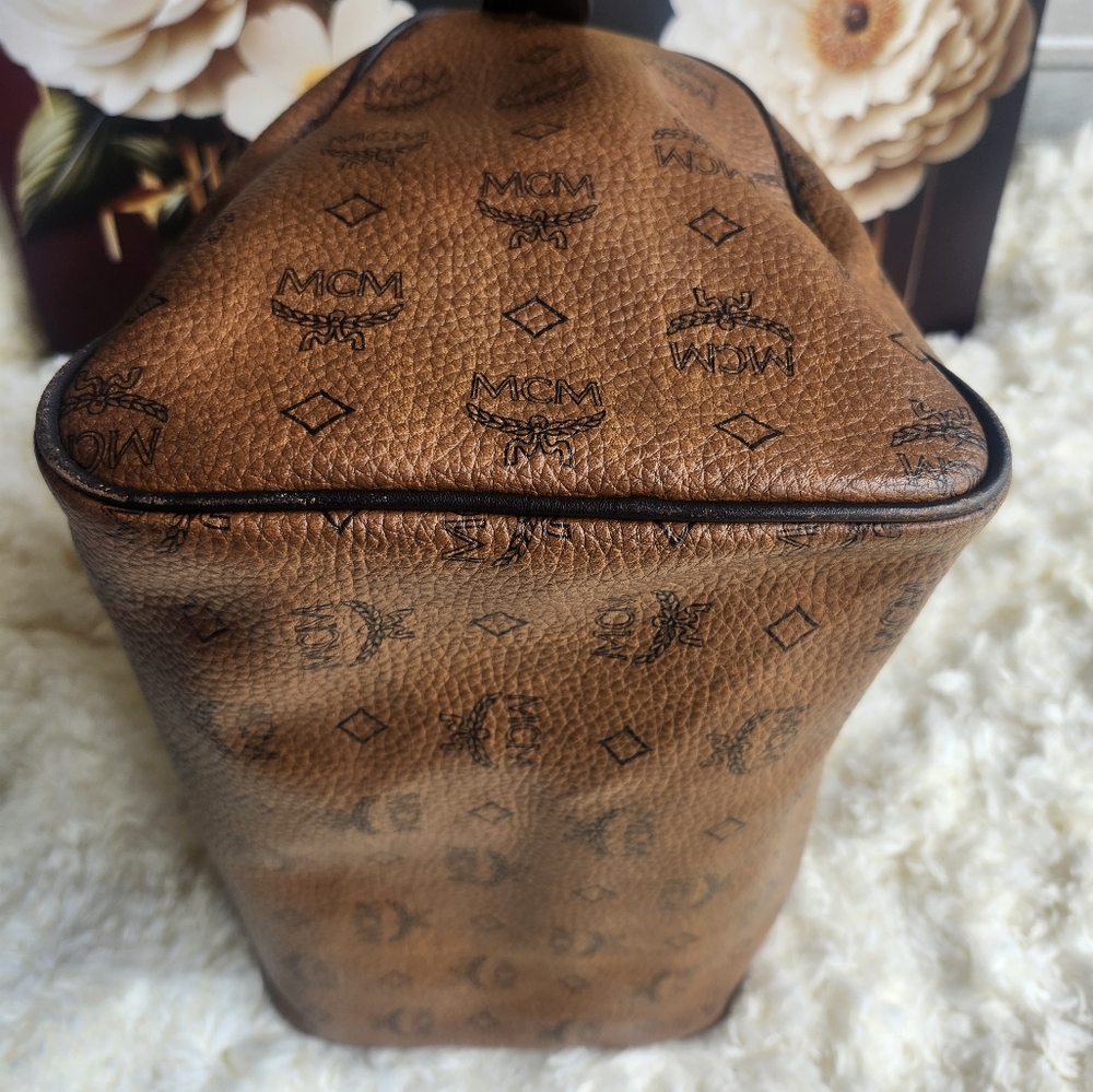 MCM Brown Visetos Tote with Gold Accents - Picture 8 of 16